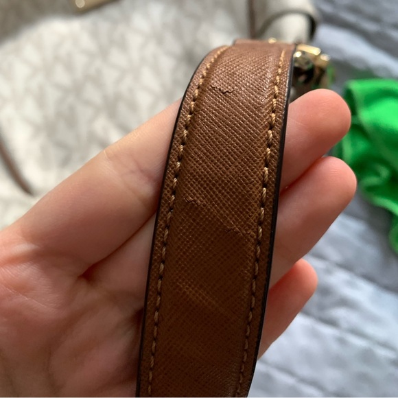 Michael Kors Purse - Picture 5 of 5